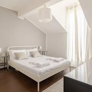 Sky-view Flat In Appartamento Milano